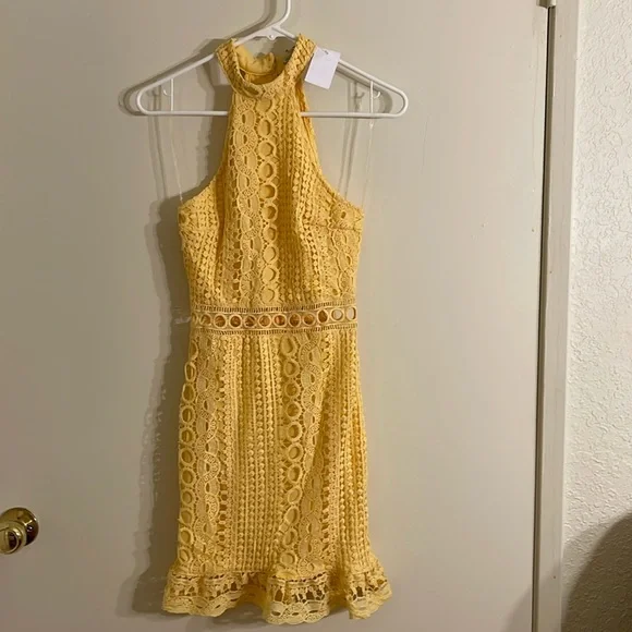Charlotte Russe Dresses | 3/$15. Charlotte Russe Yellow Lace Xs Dress | Color: Yellow | Size: Xs | Pm-81654615's Closet